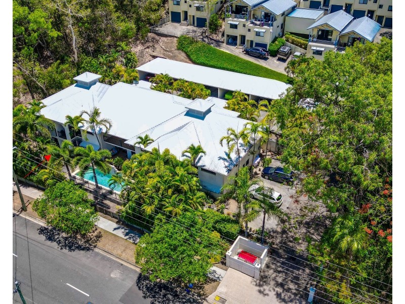 1/106 Moore Street, Trinity Beach QLD 4879