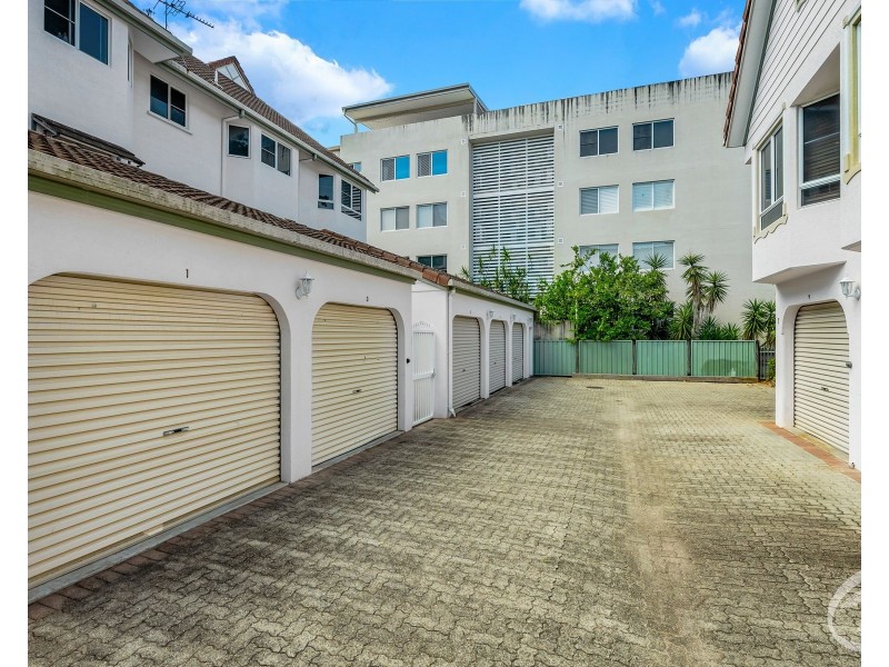 1/23 Digger Street, Cairns North QLD 4870