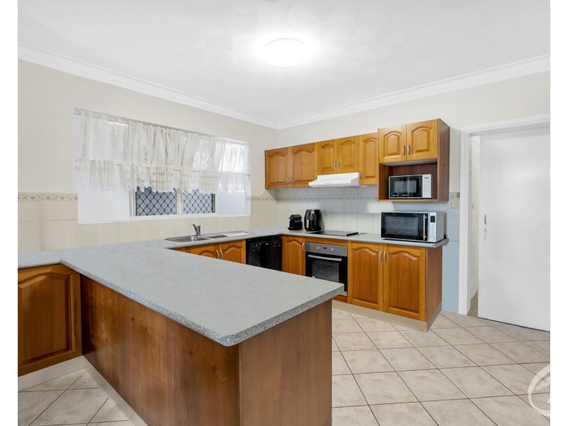 1/23 Digger Street, Cairns North QLD 4870