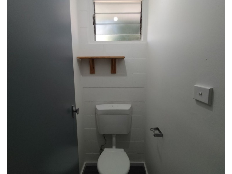 193 Mann Street, Westcourt QLD 4870