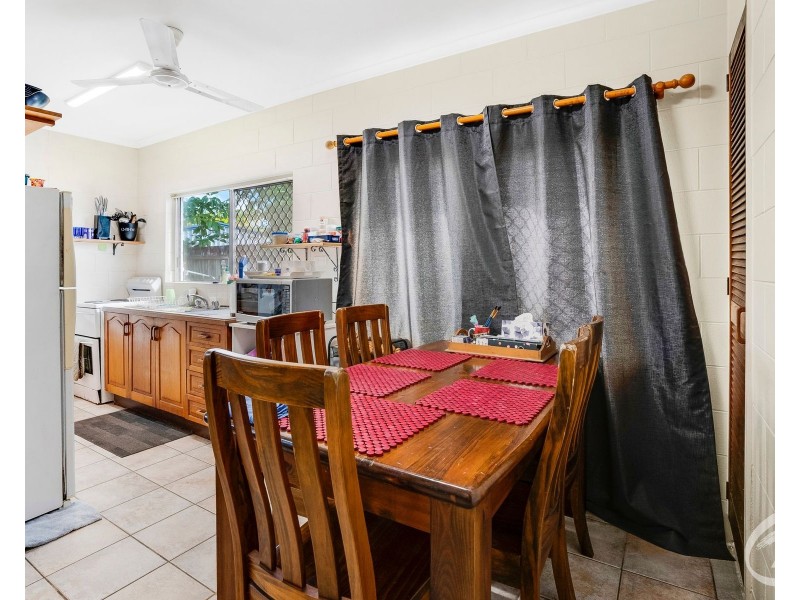 1/8 Denman Close, Manoora QLD 4870