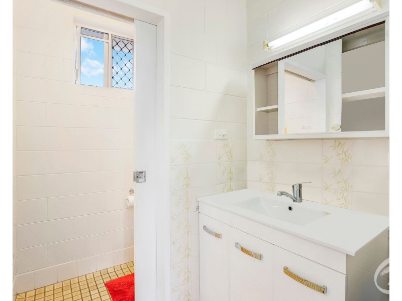 1/8 Denman Close, Manoora QLD 4870
