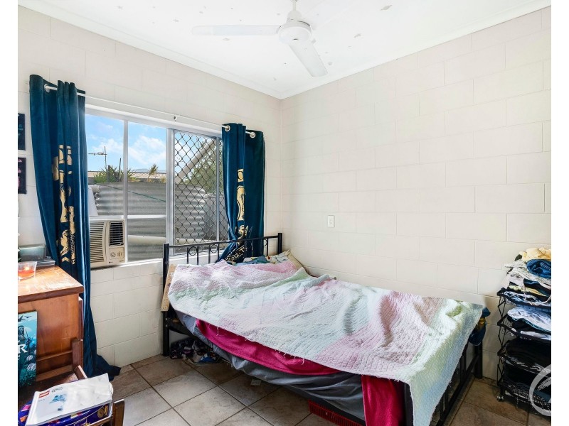1/8 Denman Close, Manoora QLD 4870