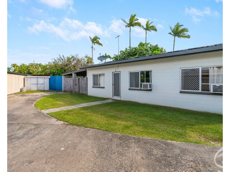1/8 Denman Close, Manoora QLD 4870