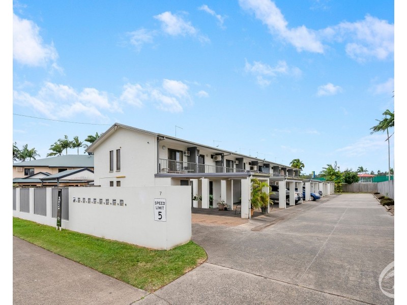 9/7 Rigg Street, Woree QLD 4868