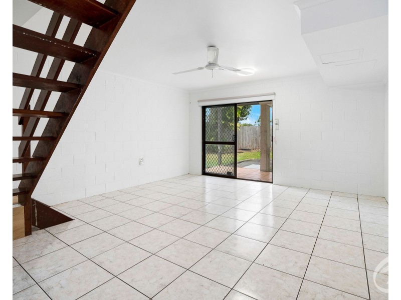 9/7 Rigg Street, Woree QLD 4868