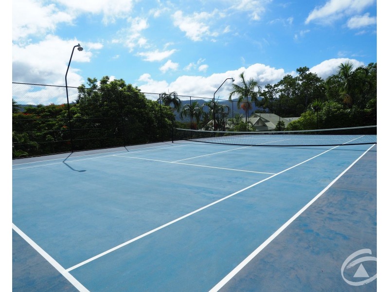 206/92-94 Moore Street, Trinity Beach QLD 4879