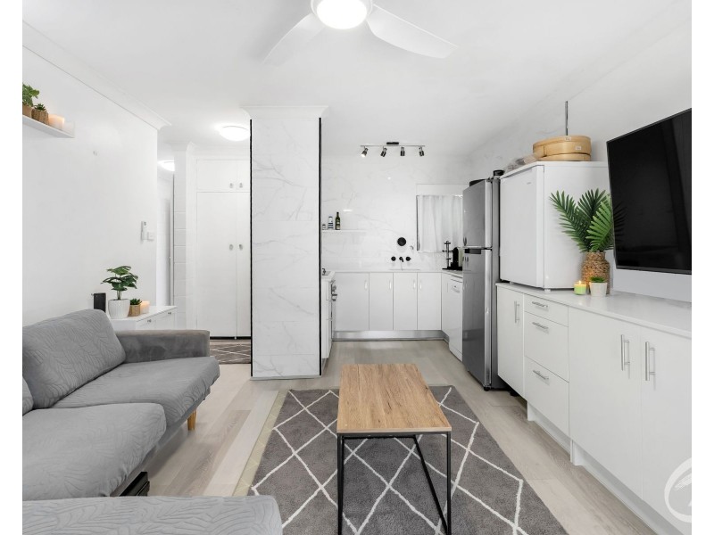 2/200 Grafton Street, Cairns City QLD 4870