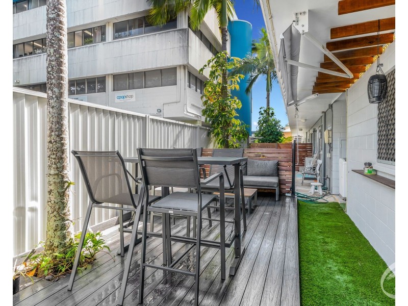 2/200 Grafton Street, Cairns City QLD 4870
