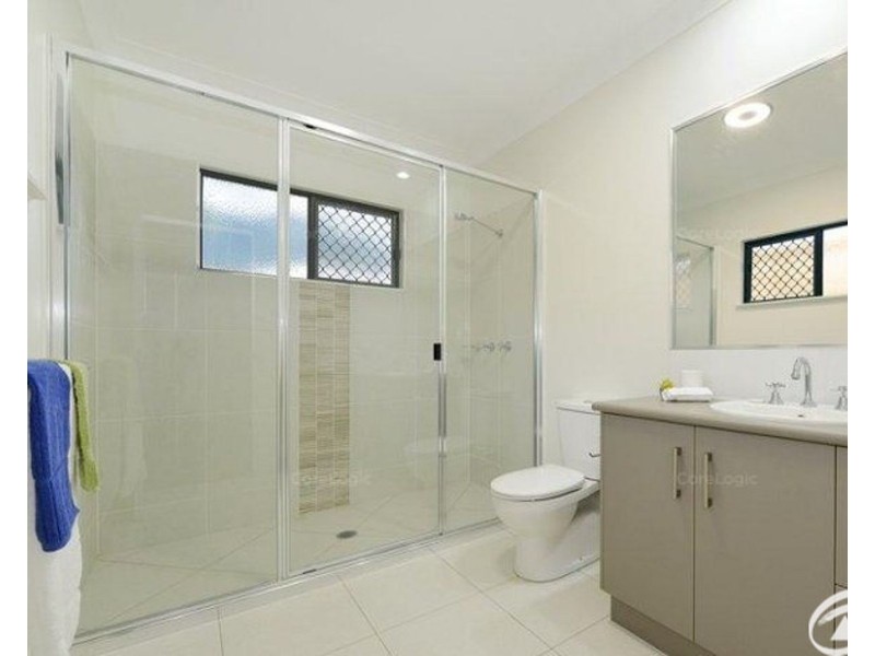 13 Laguna Avenue, Redlynch QLD 4870