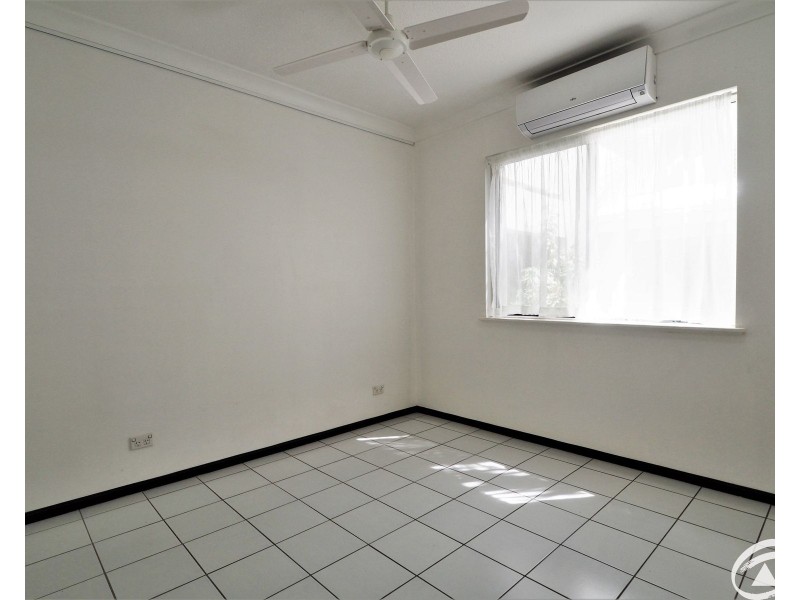 4/158 McLeod Street, Cairns North QLD 4870