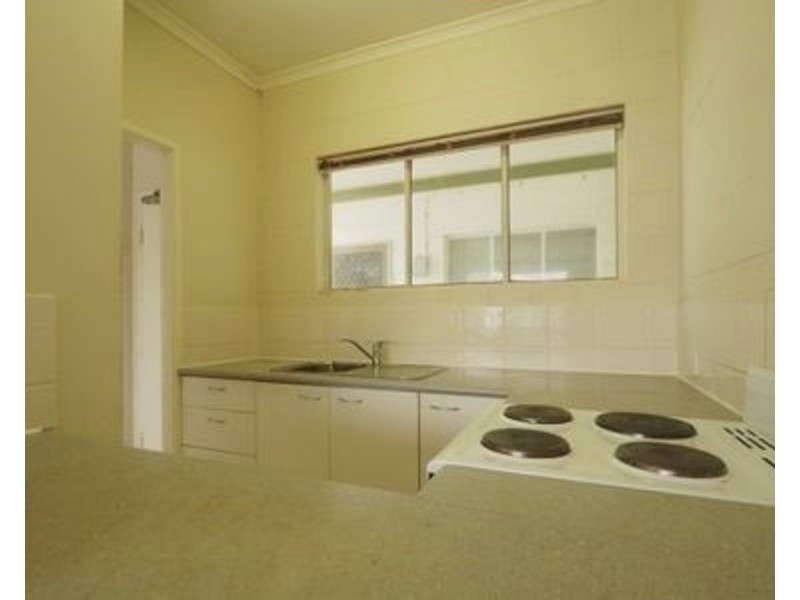20/215 McLeod Street, Cairns North QLD 4870