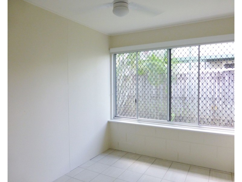 4/340 McLeod Street, Cairns North QLD 4870