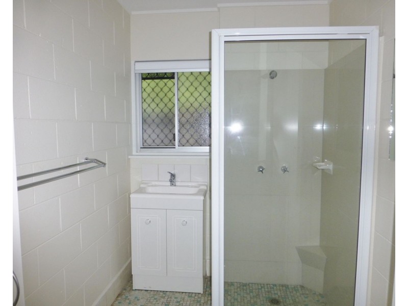 4/340 McLeod Street, Cairns North QLD 4870