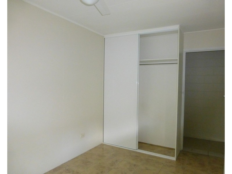 4/340 McLeod Street, Cairns North QLD 4870