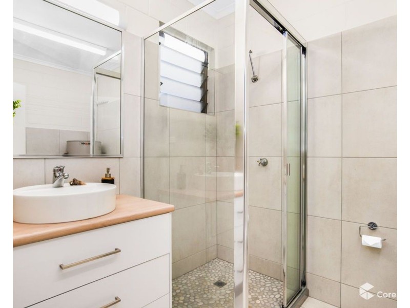 9/49-51 Digger Street, Cairns North QLD 4870