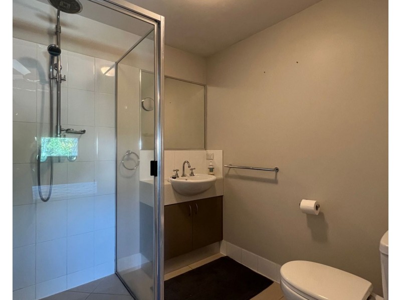 113/92-98 Digger Street, Cairns North QLD 4870