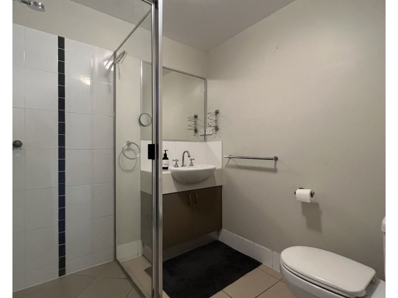 113/92-98 Digger Street, Cairns North QLD 4870
