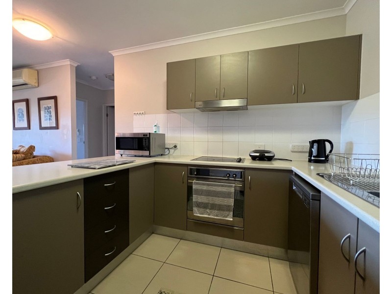 113/92-98 Digger Street, Cairns North QLD 4870