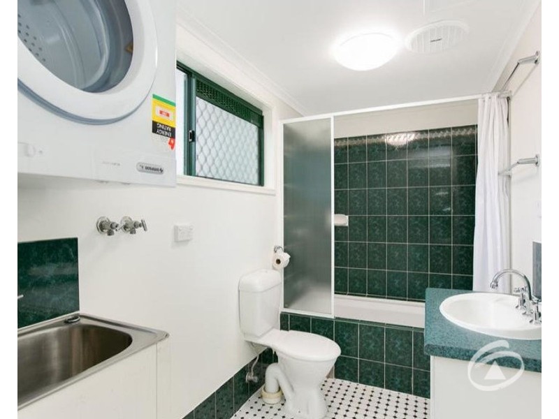 2/10 Ingham Court, Mooroobool QLD 4870