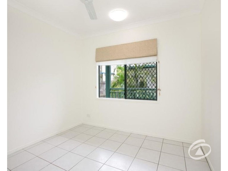 2/10 Ingham Court, Mooroobool QLD 4870