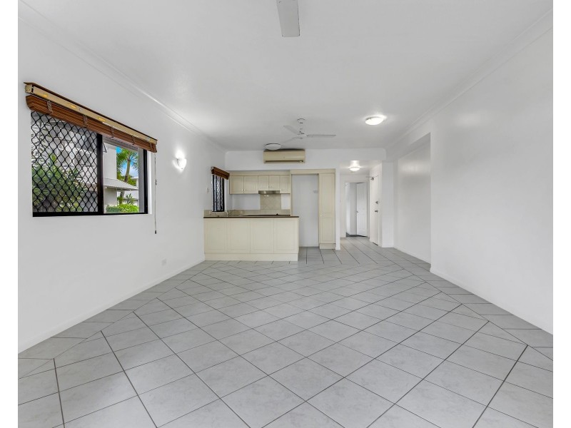 16/293-301 Esplanade, Cairns North QLD 4870