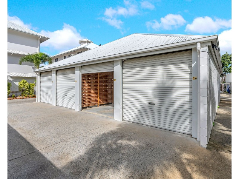 16/293-301 Esplanade, Cairns North QLD 4870