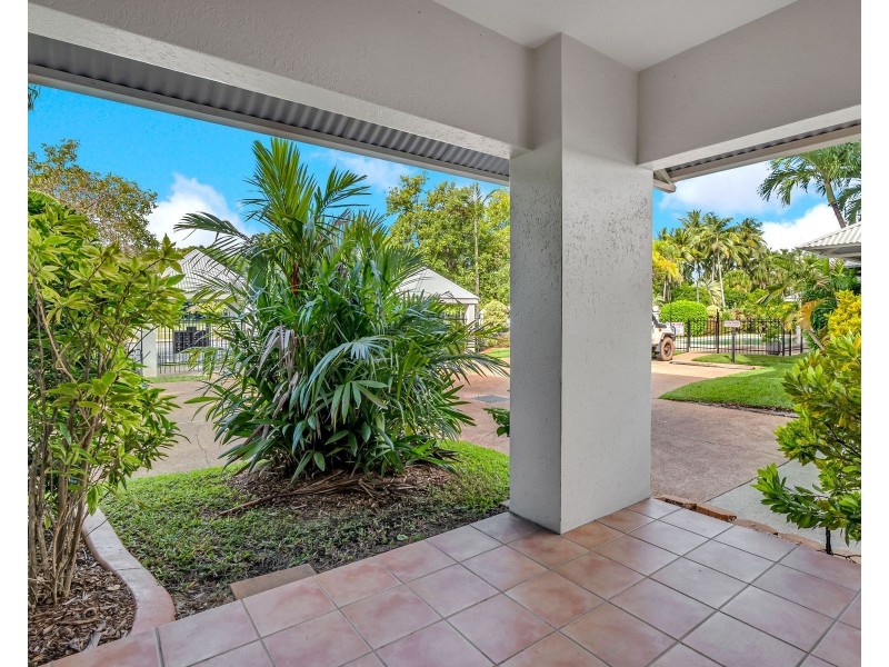 16/293-301 Esplanade, Cairns North QLD 4870