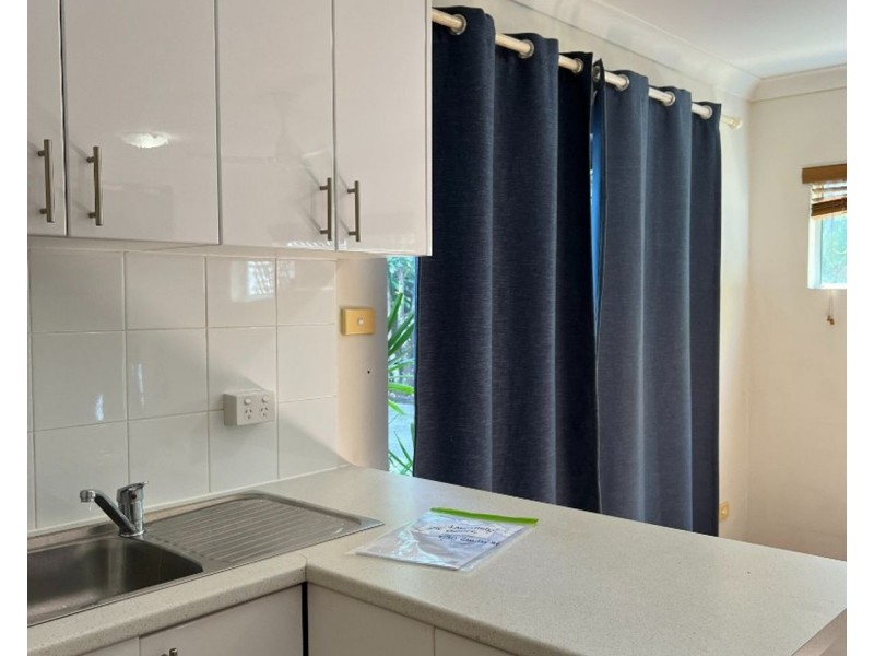 5/30 Charles Street, Cairns North QLD 4870
