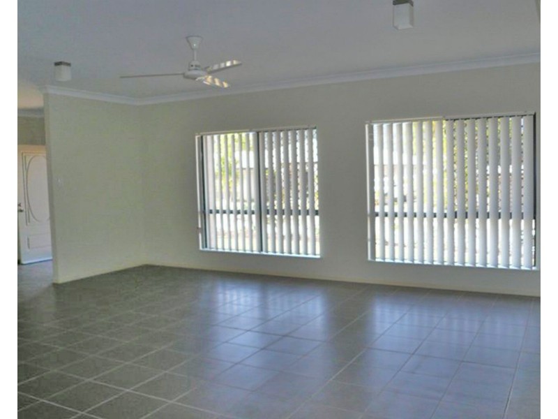 19 Capricorn Street, Bentley Park QLD 4869