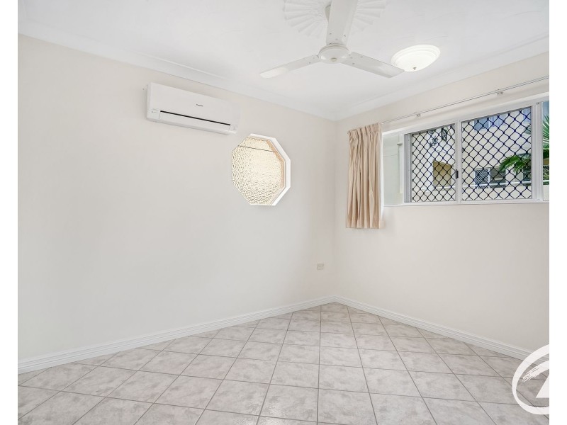 1/23 Digger Street, Cairns North QLD 4870