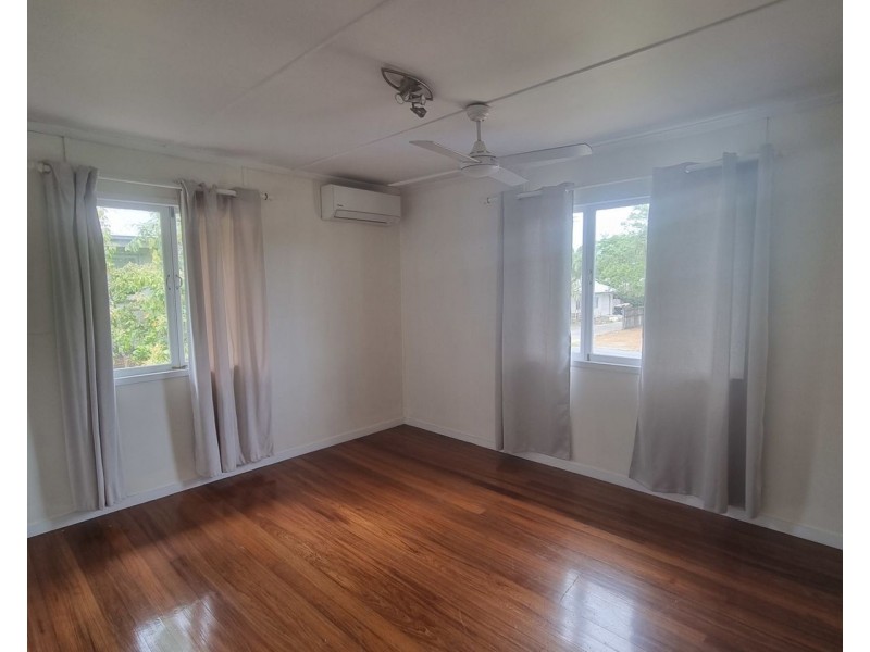 7 Clarke Street, Manunda QLD 4870