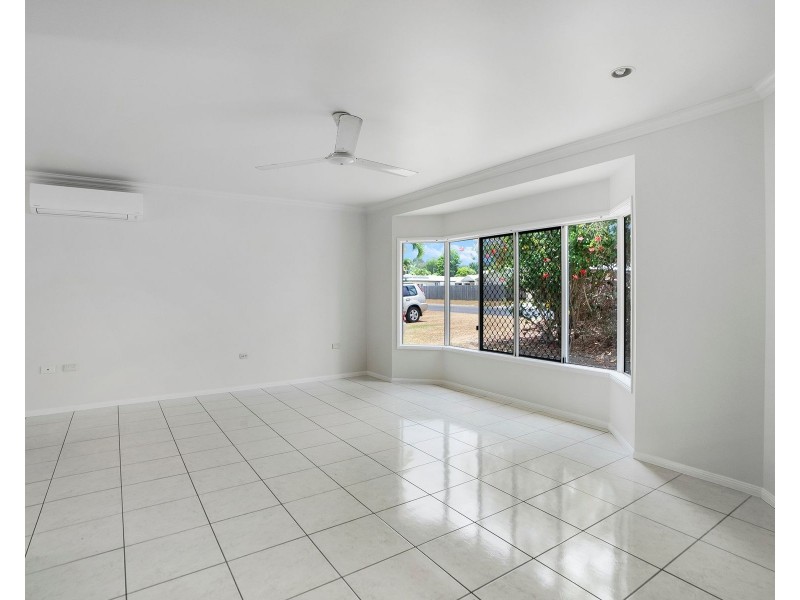 40 Banning Avenue, Brinsmead QLD 4870