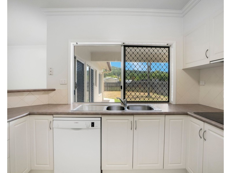 40 Banning Avenue, Brinsmead QLD 4870