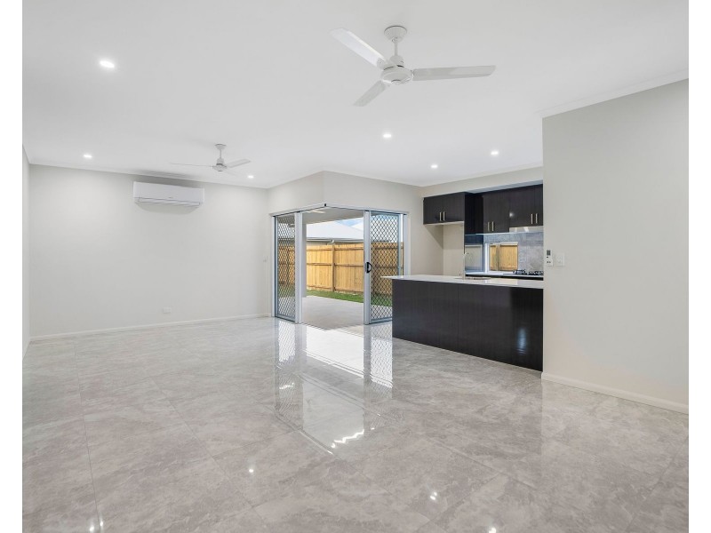 11 Skipper Court, Trinity Beach QLD 4879