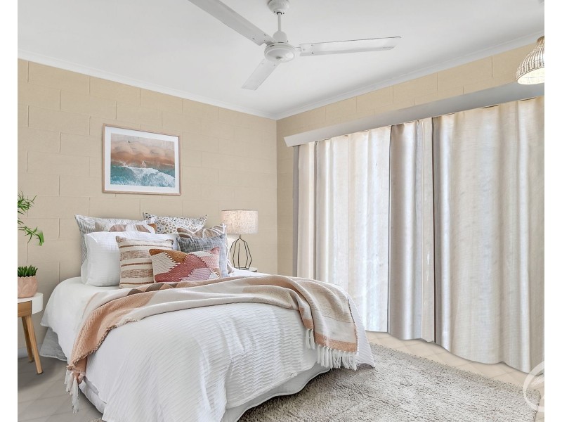2/9-11 Bouganvillea Street, Holloways Beach QLD 4878