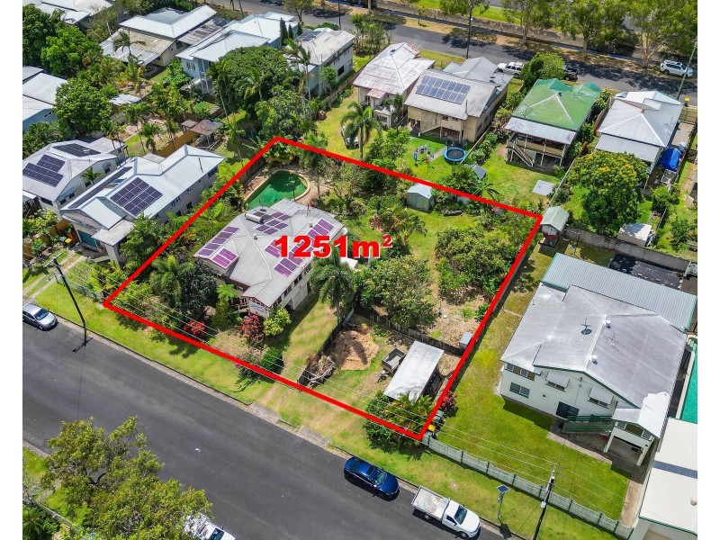 18-20 Ascot Avenue, Westcourt QLD 4870