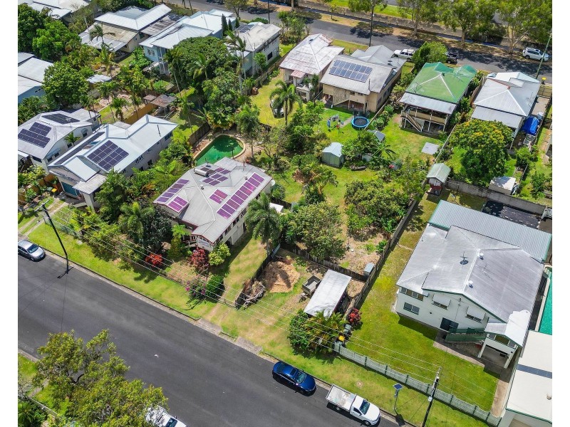 18-20 Ascot Avenue, Westcourt QLD 4870