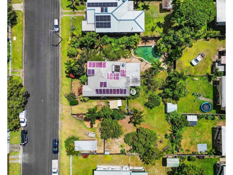 18-20 Ascot Avenue, Westcourt QLD 4870