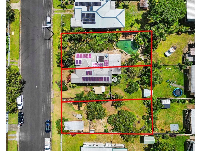 18-20 Ascot Avenue, Westcourt QLD 4870