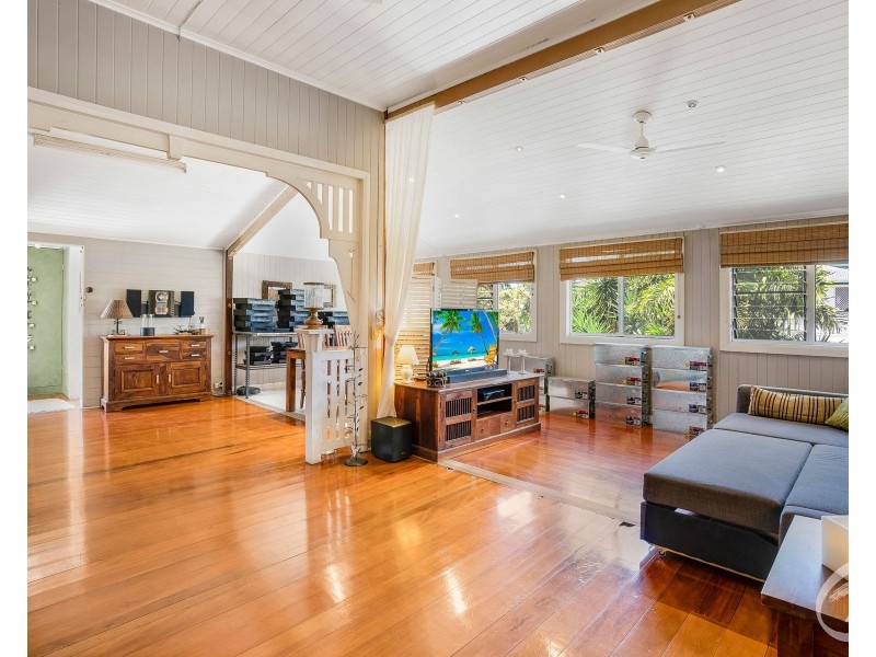 18-20 Ascot Avenue, Westcourt QLD 4870