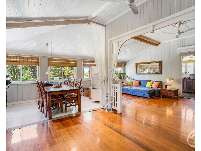 18-20 Ascot Avenue, Westcourt QLD 4870