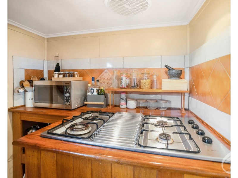 18-20 Ascot Avenue, Westcourt QLD 4870