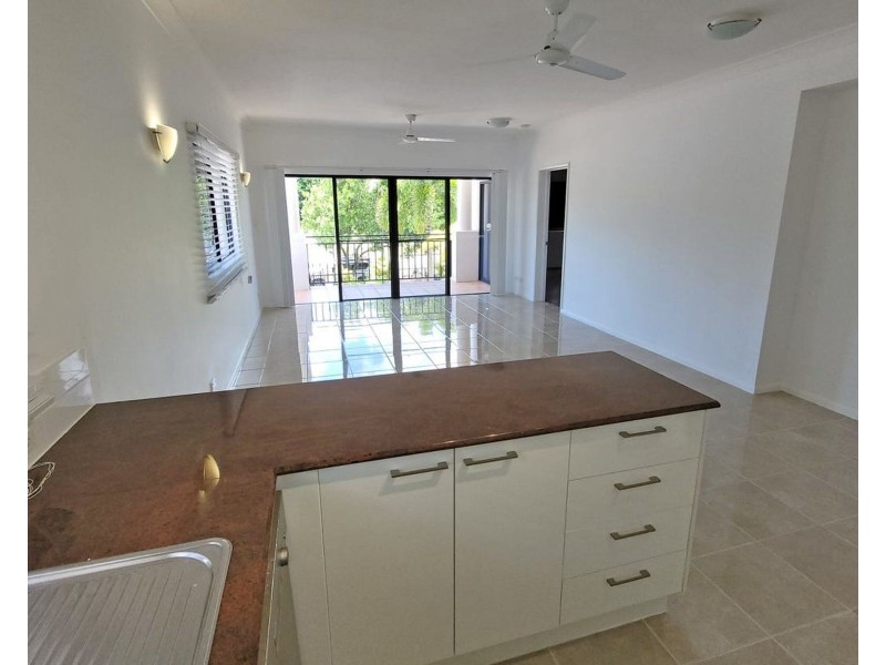 10/293-301 Esplanade, Cairns North QLD 4870