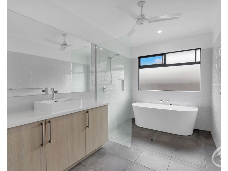 39 Del Manso Crescent, Edmonton QLD 4869