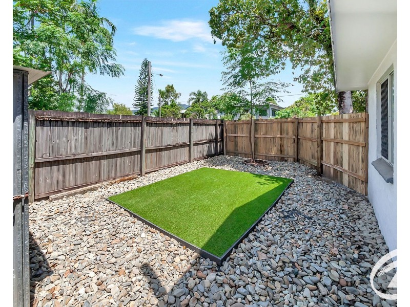 2/131 Aumuller Street, Bungalow QLD 4870