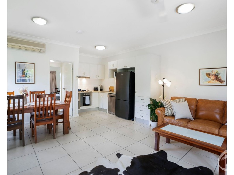 40/1-13 Ernest Street, Redlynch QLD 4870