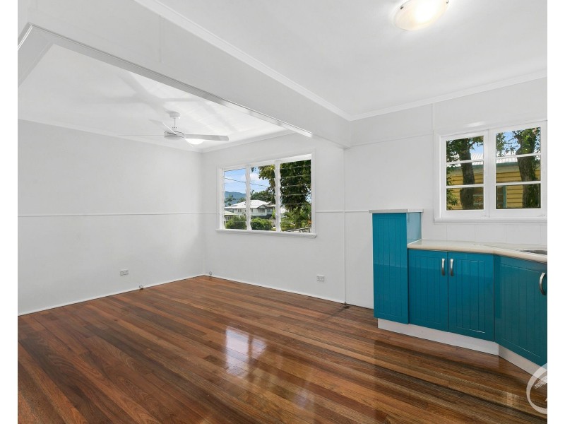 1/235 Aumuller Street, Westcourt QLD 4870