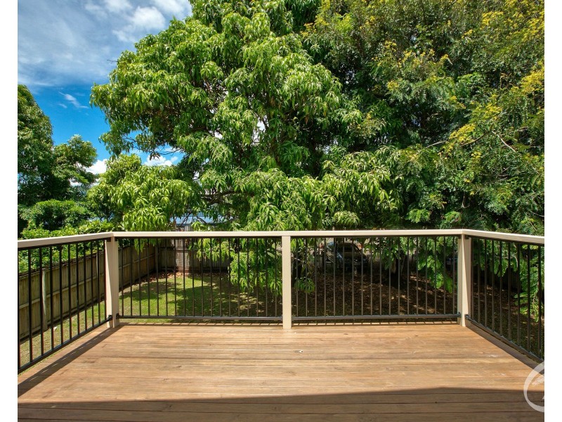 1/235 Aumuller Street, Westcourt QLD 4870