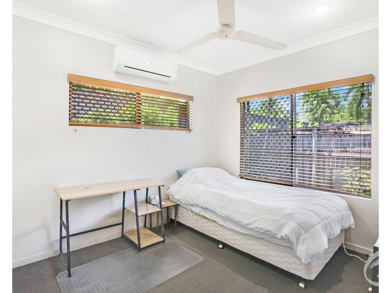 9 Petrie Close, Kewarra Beach QLD 4879